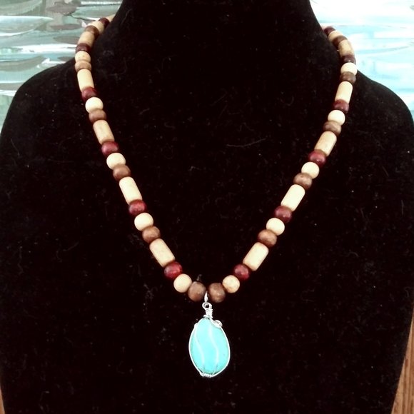 **CLEARANCE SALE** Southwest Style Necklace with Faux Turquoise Pendant - Picture 1 of 10